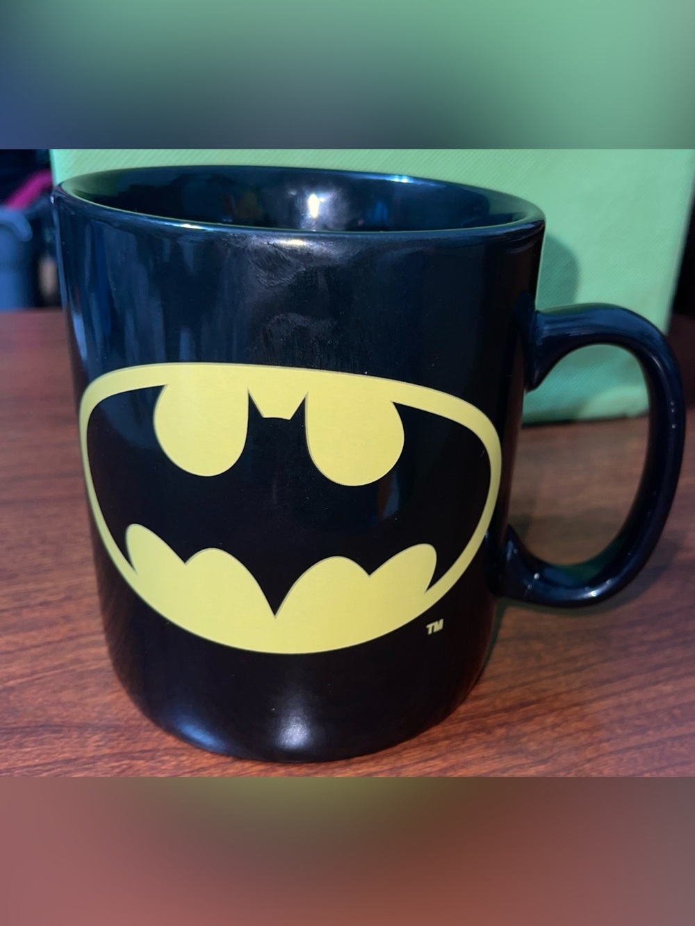 DC Comics Oversized Batman coffee mug black yellow